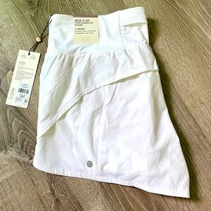 NWT Calia small white shorts 3 inch kick it up performance liner inner brief